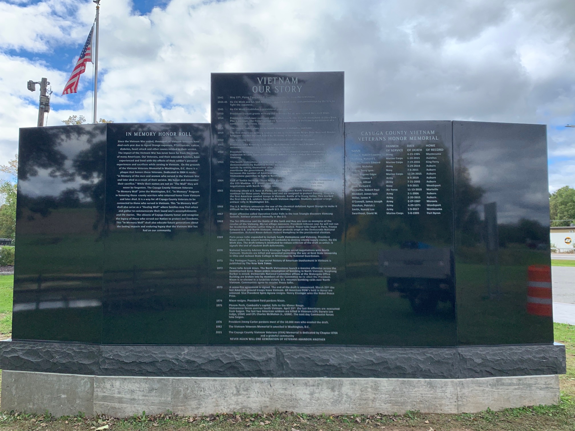 Vietnam memorial (Back), Weedsport, NY, USA
